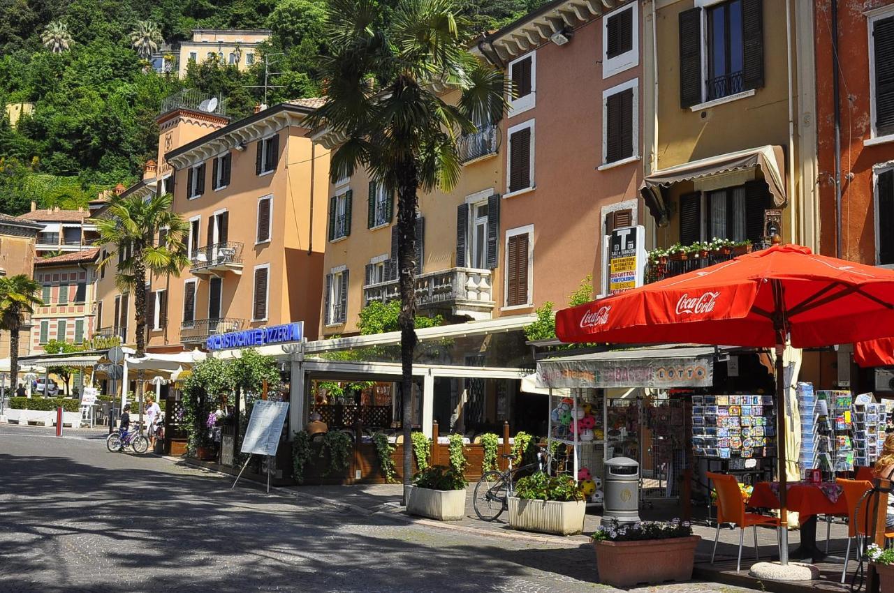 Albergo Meuble Olivi Toscolano Maderno Bagian luar foto